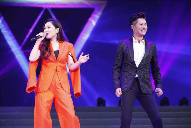 凤凰传奇成立文化传媒合伙企业,经营范围包括婚庆礼仪等